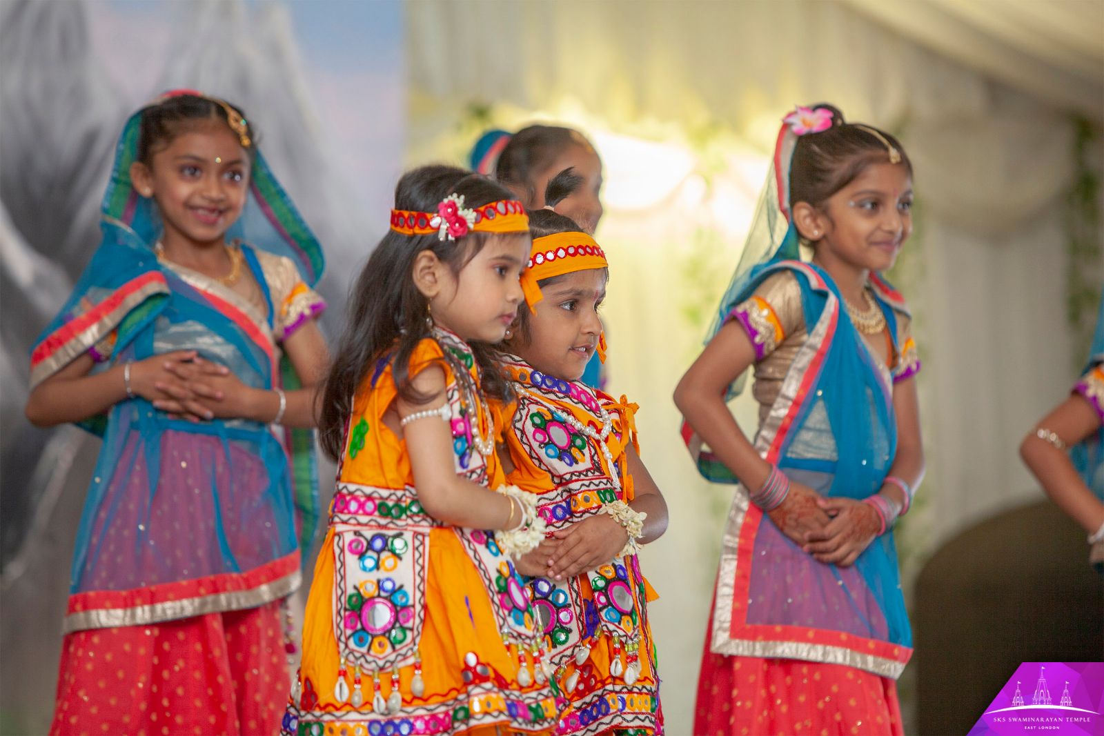 ©1987-2017 SKS Swaminarayan Temple East London